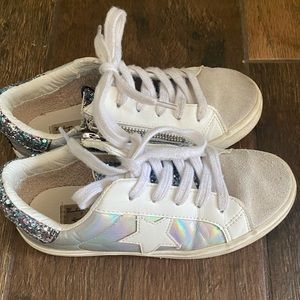Girls vintage Havana sneakers size 2